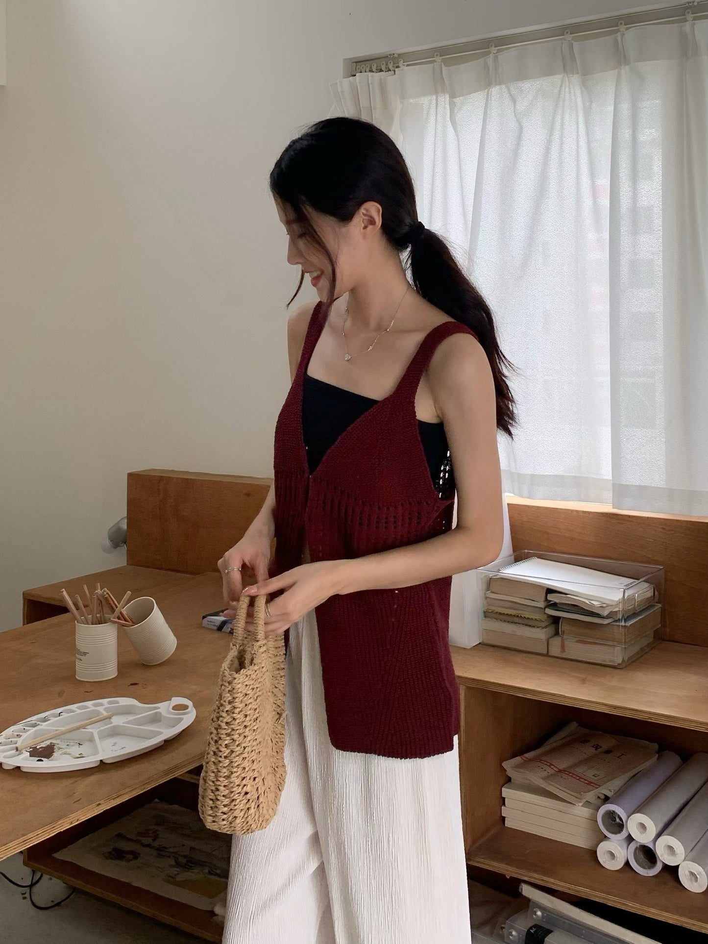 H02122 Knitted personalized outer lining vest