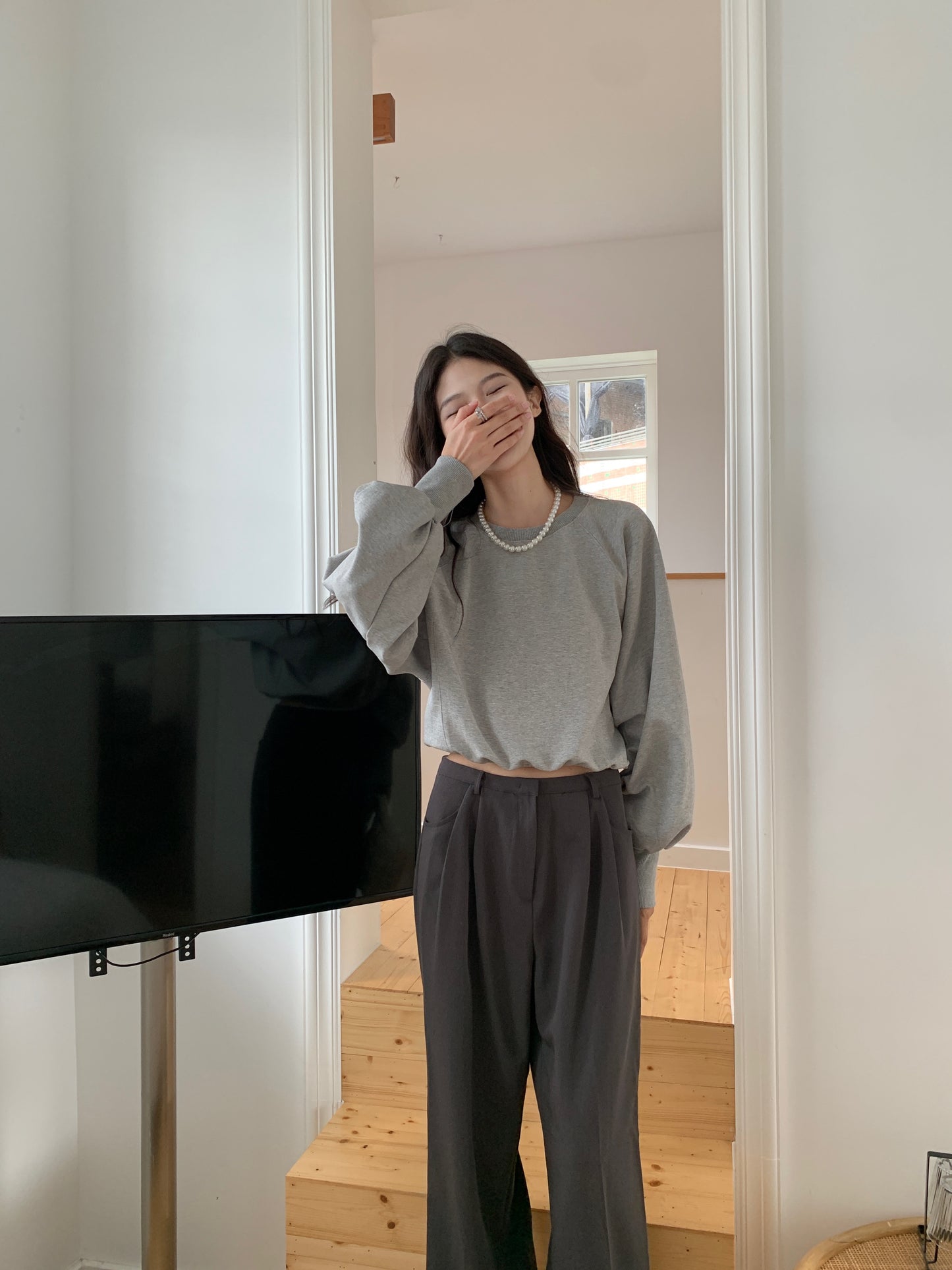 Lantern sleeve cropped sweatshirt
