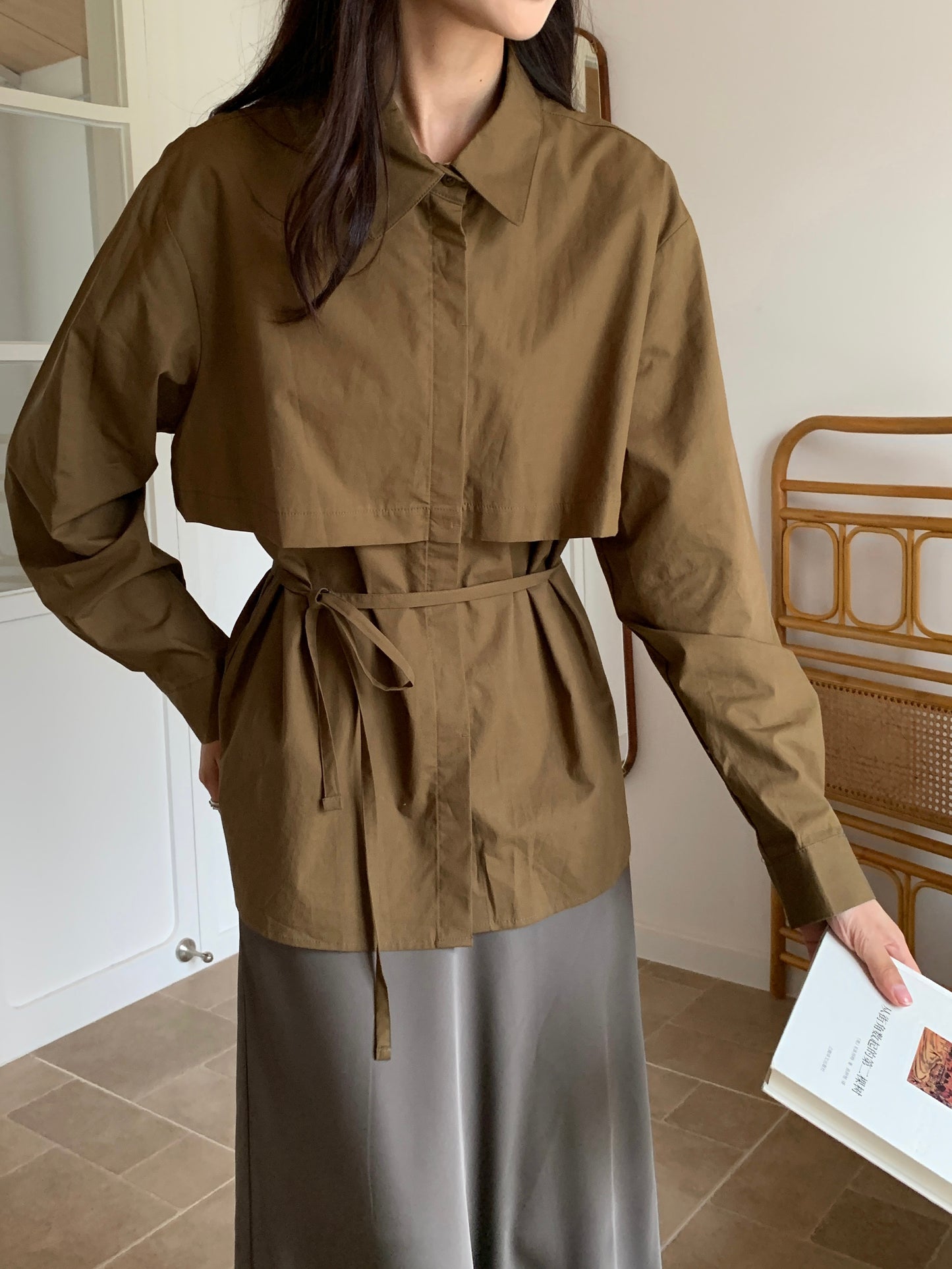 Multi-layered rope lining shirt.