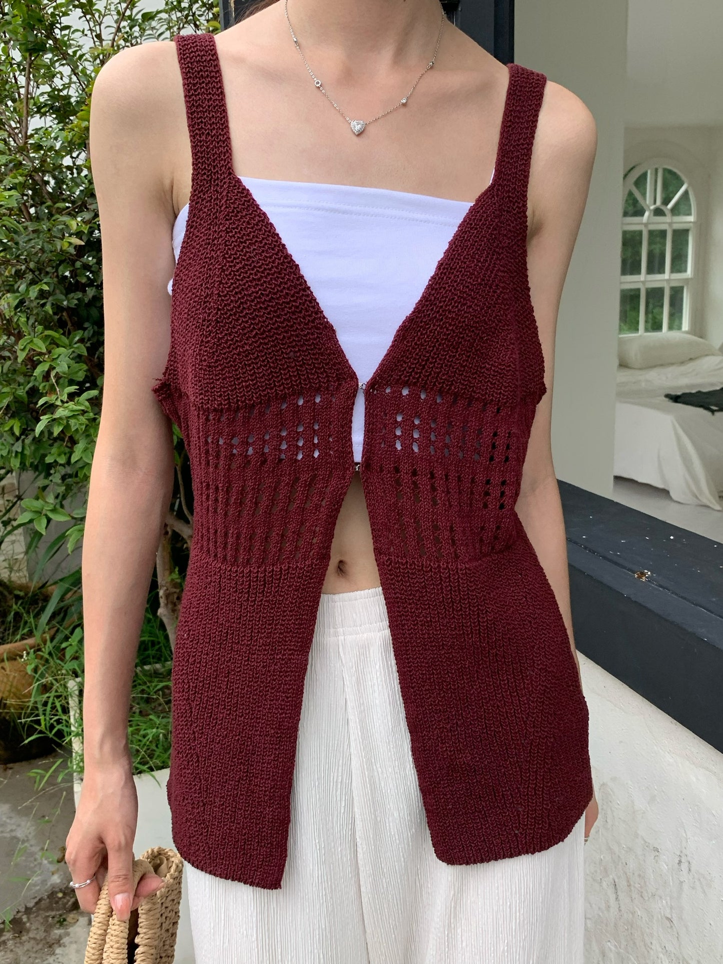 H02122 Knitted personalized outer lining vest