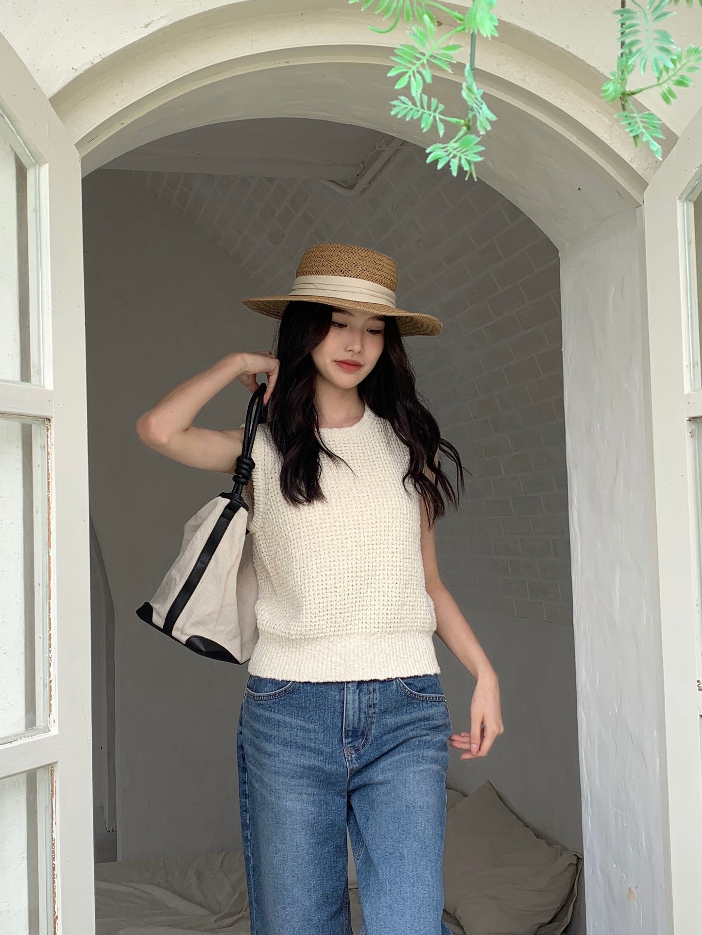 H01238 Back opening textured vest