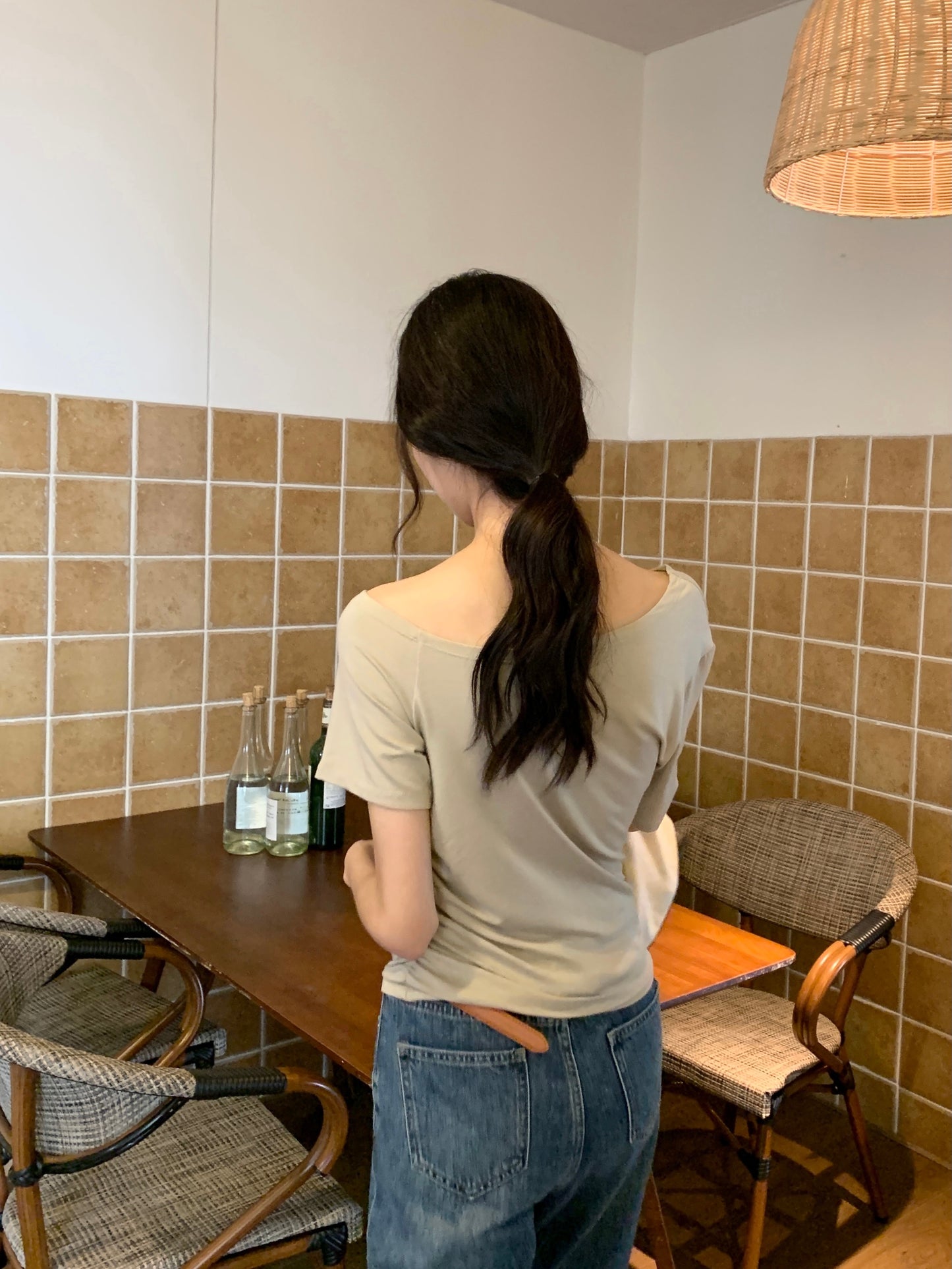 H01255 Off-the-shoulder rope Tee