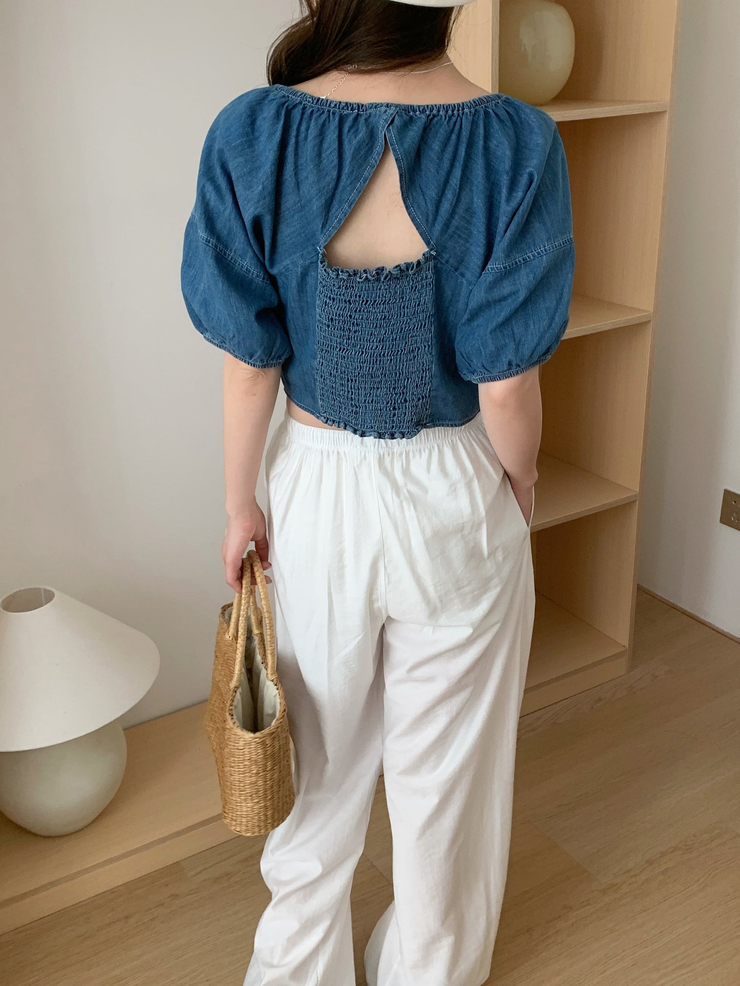 H01239 Off-shoulder denim top