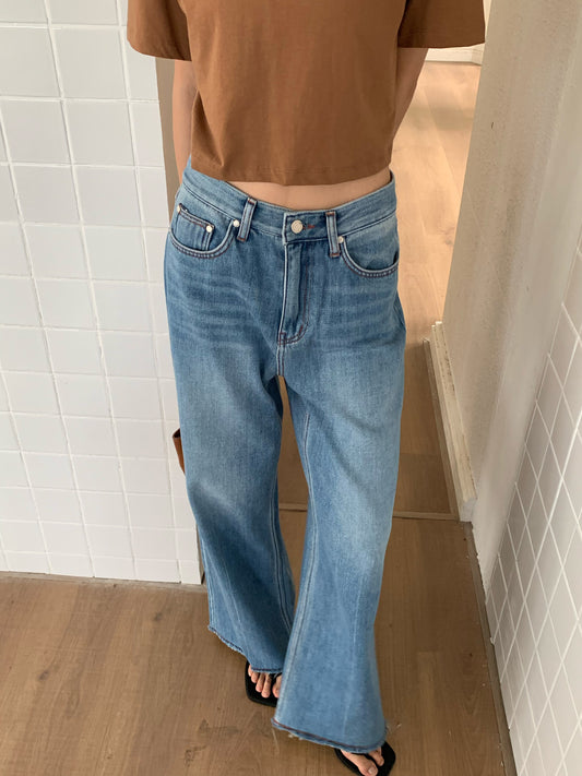 H02129 車線寬腿牛仔褲