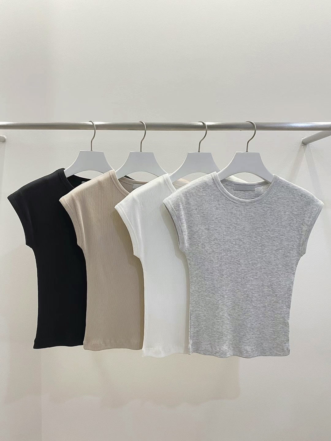 H02126 (recommended bag color ❤️) Slim-fitting half-sleeve elastic Tee
