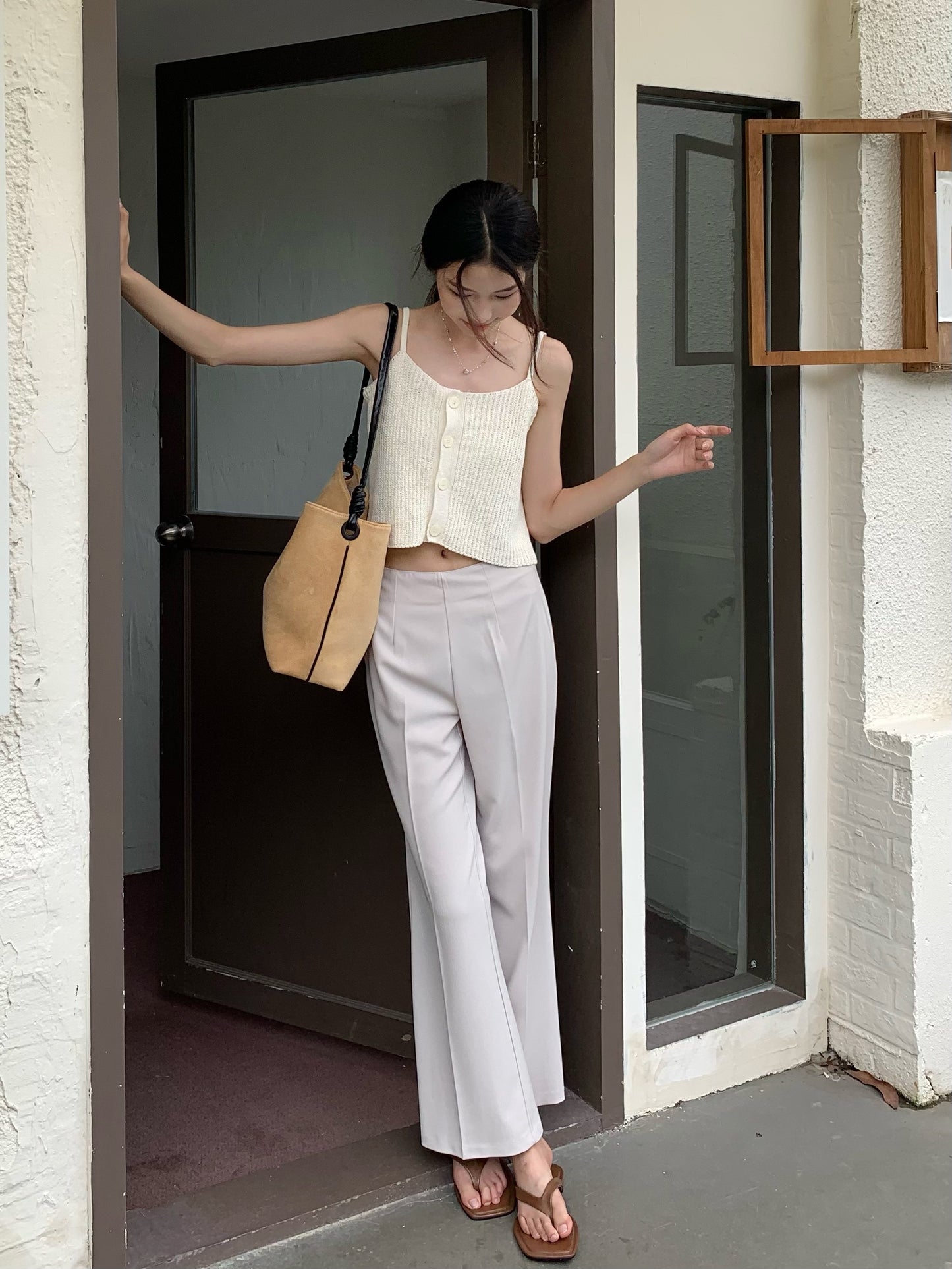 H02130 Slim elastic waist trousers