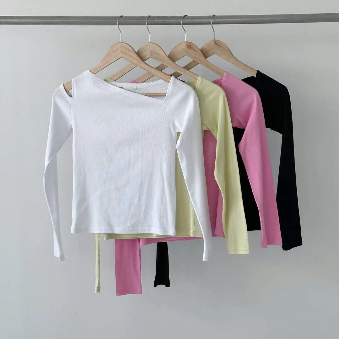 H01236 Irregular off-shoulder top