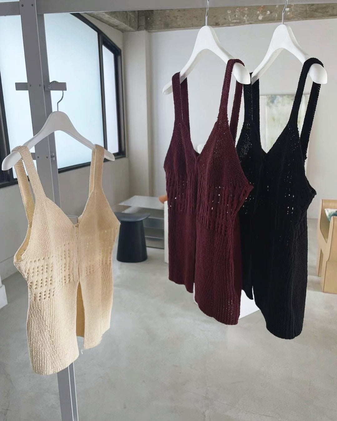 H02122 Knitted personalized outer lining vest