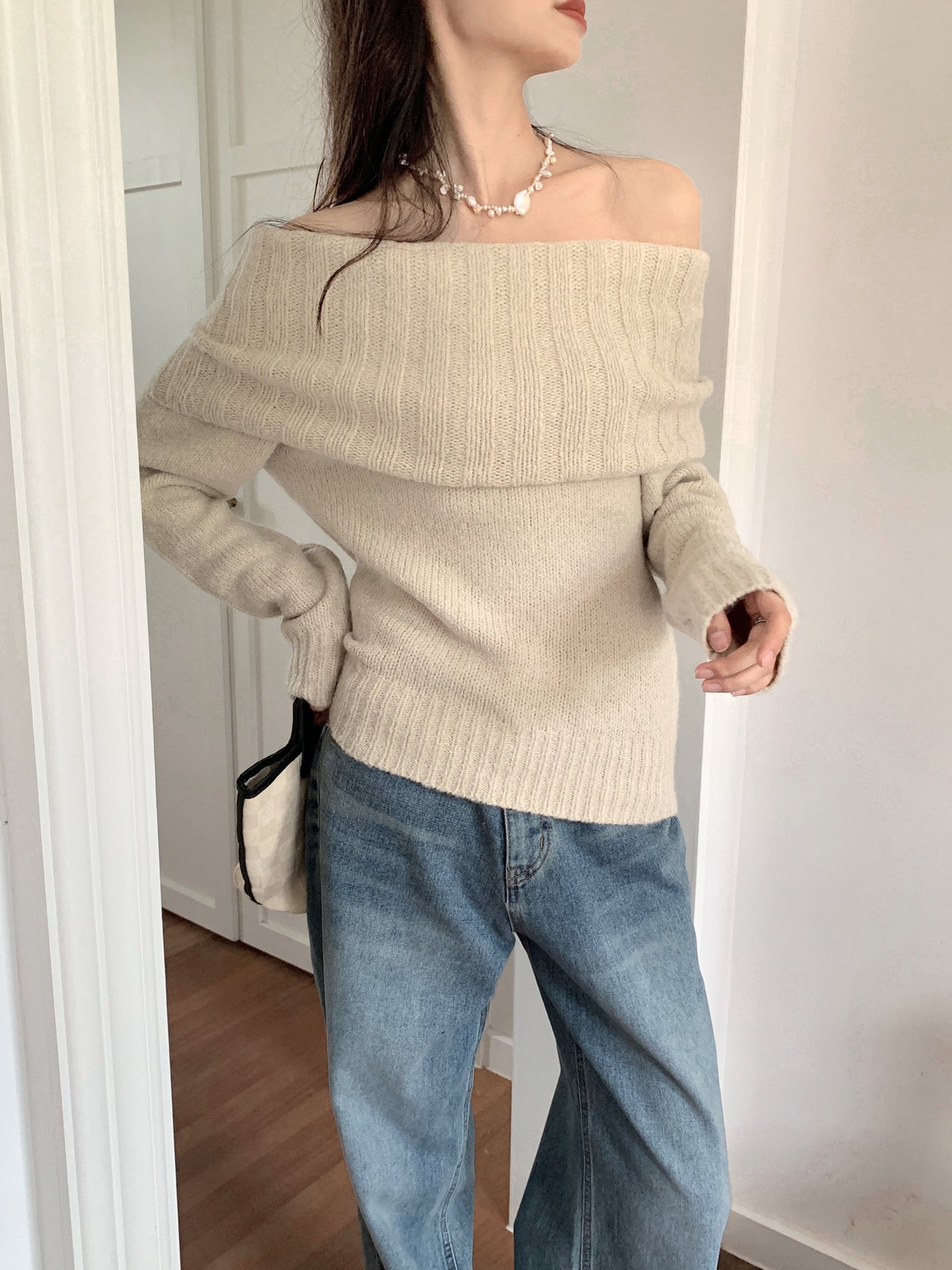 Off the shoulder knitted top